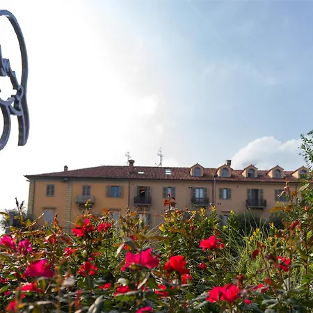 Piazza Michele Ferrero - Sulla Piazza Appartement Alba (Piedmont)