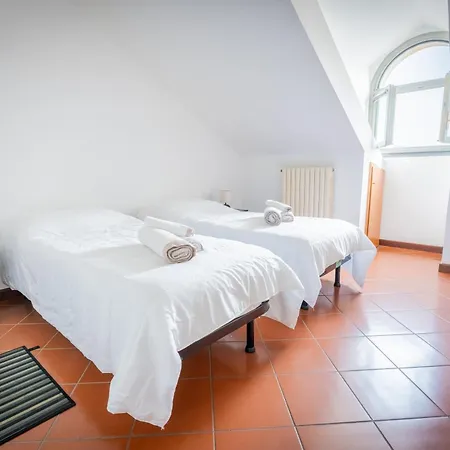 Apartment Piazza Michele Ferrero - Sulla Piazza Alba (Piedmont)