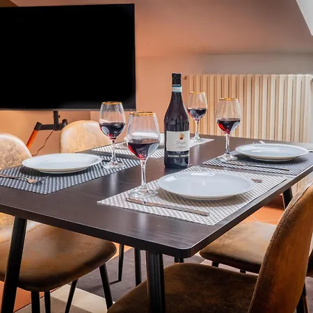 Piazza Michele Ferrero - Sulla Piazza * Alba (Piedmont)