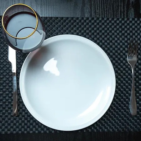 Piazza Michele Ferrero - Sulla Piazza