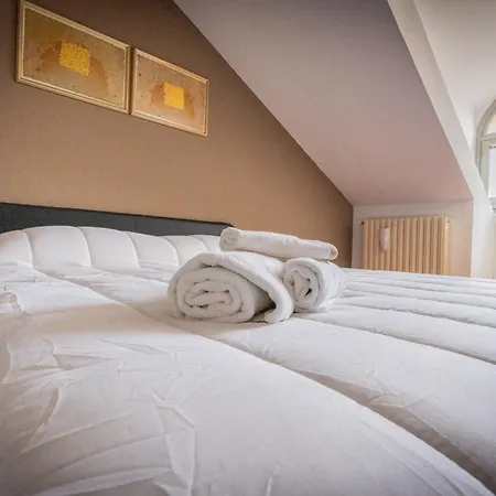 Apartment Piazza Michele Ferrero - Sulla Piazza