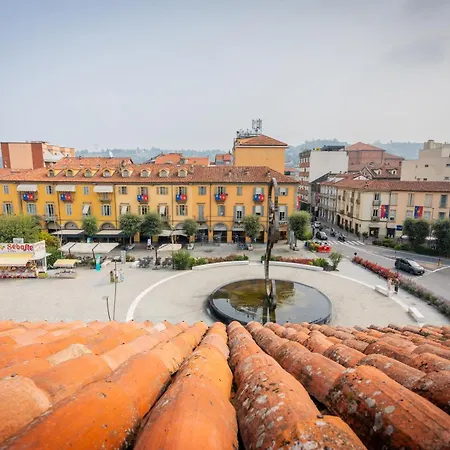 Piazza Michele Ferrero - Sulla Piazza
