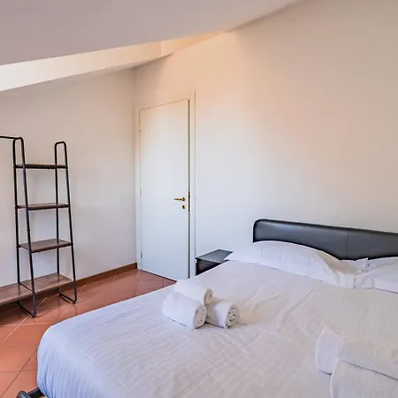 Piazza Michele Ferrero - Sulla Piazza Apartment