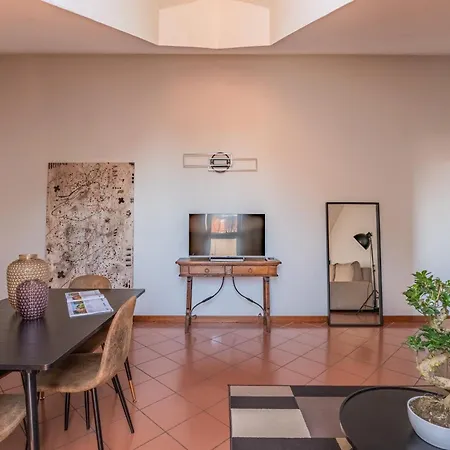 Piazza Michele Ferrero - Sulla Piazza Apartment