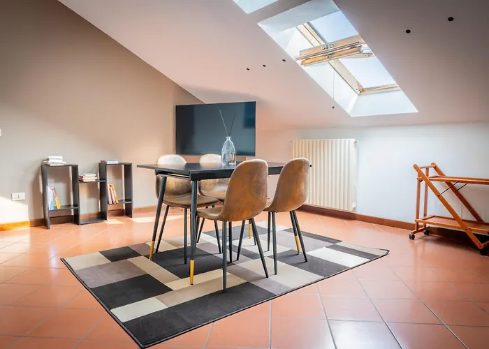 Piazza Michele Ferrero - Sulla Piazza Appartamento Alba (Piedmont)